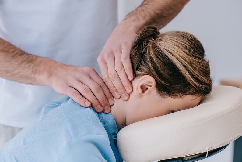 За премахване на неврологичния синдром се използва ръчен масаж